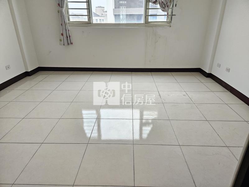 南勢國小10米路店住房屋室內格局與周邊環境