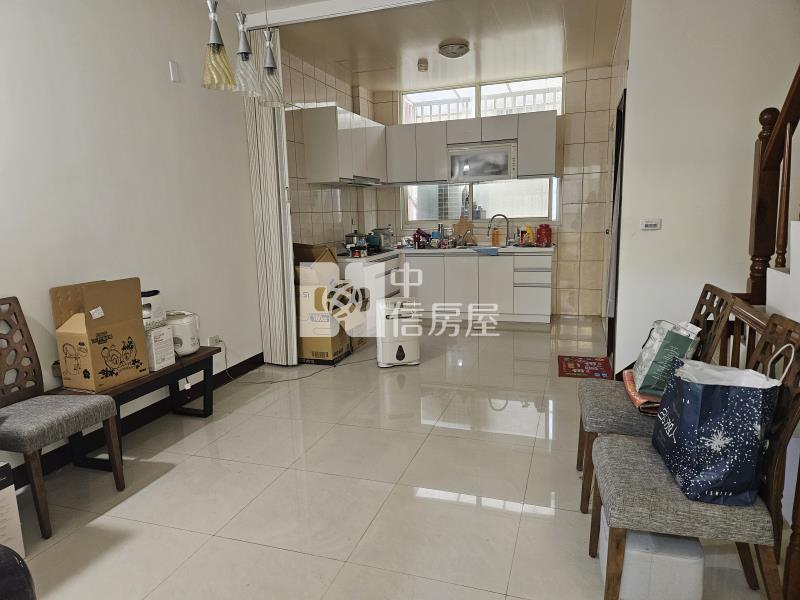 南勢國小10米路店住房屋室內格局與周邊環境