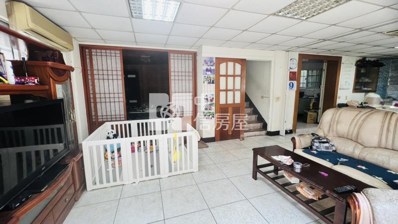 鑫聖-平鎮重劃區三角窗透天房屋室內格局與周邊環境