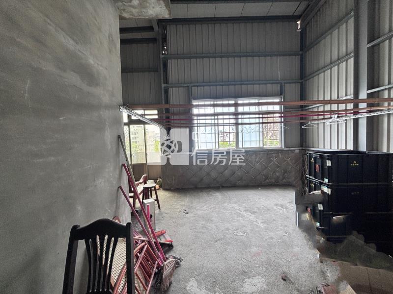 中央路旁大面寬孝親透天房屋室內格局與周邊環境