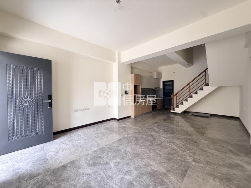 成大醫生活圈全新車墅房屋室內格局與周邊環境