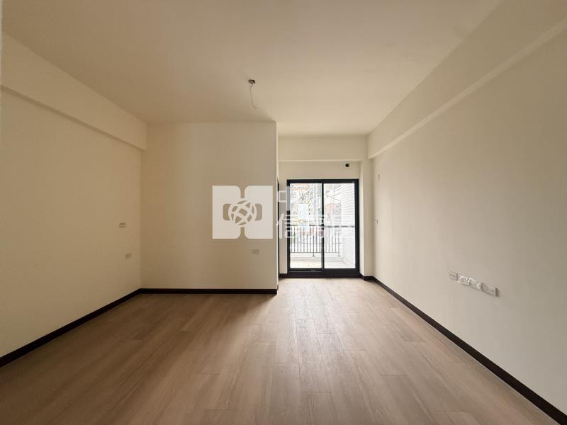 永康核心全新未住車墅房屋室內格局與周邊環境