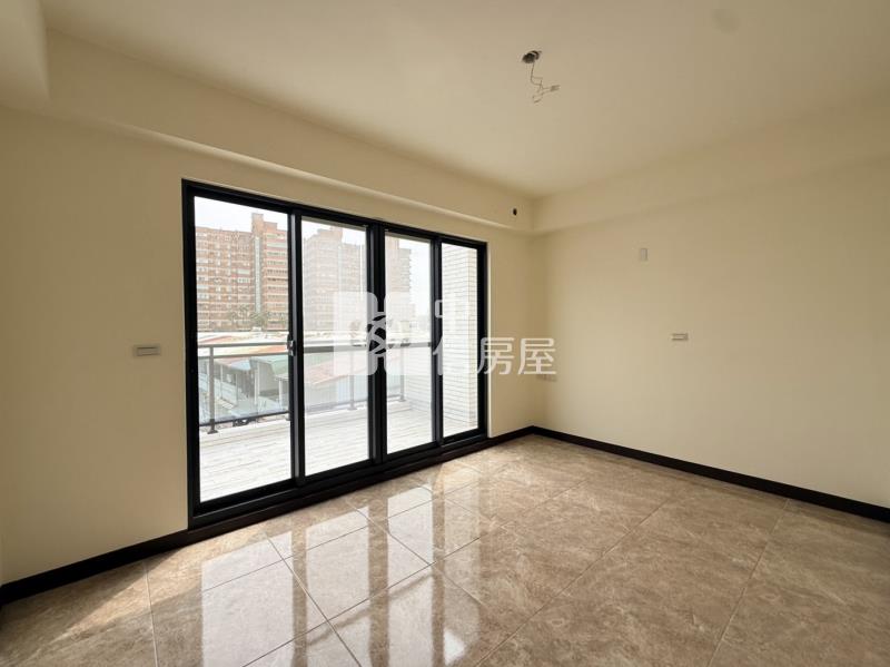 永康核心全新未住車墅房屋室內格局與周邊環境