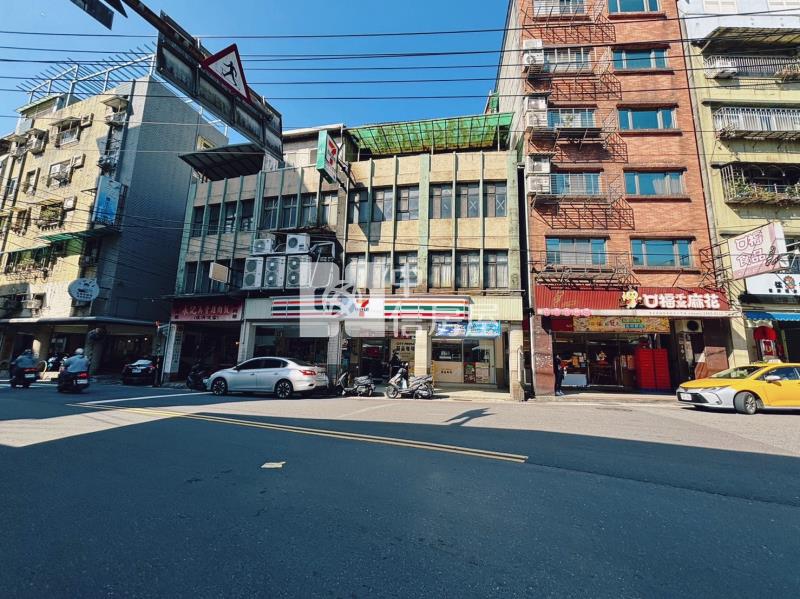 基隆-東信金店面房屋室內格局與周邊環境