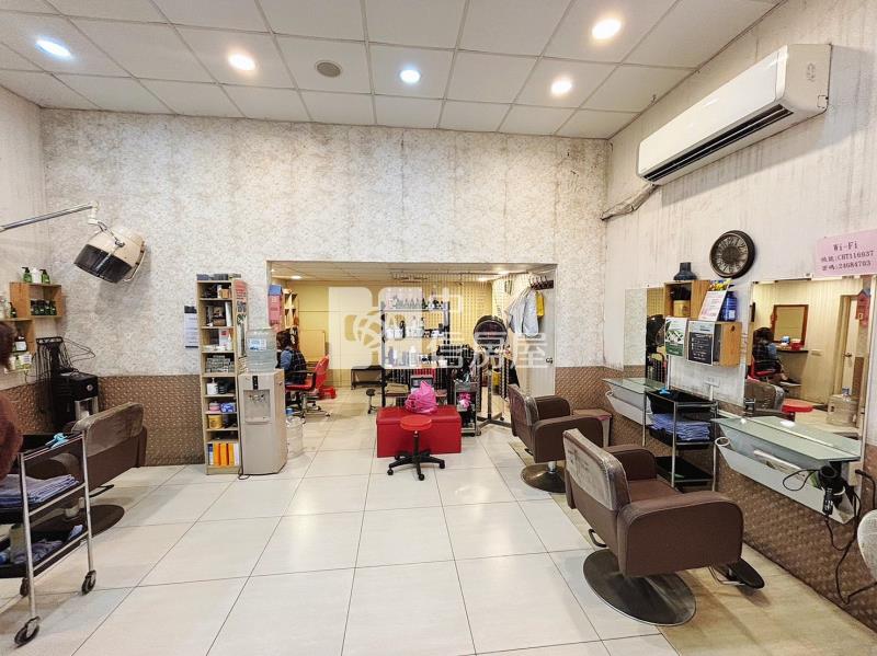 基隆-東信金店面房屋室內格局與周邊環境