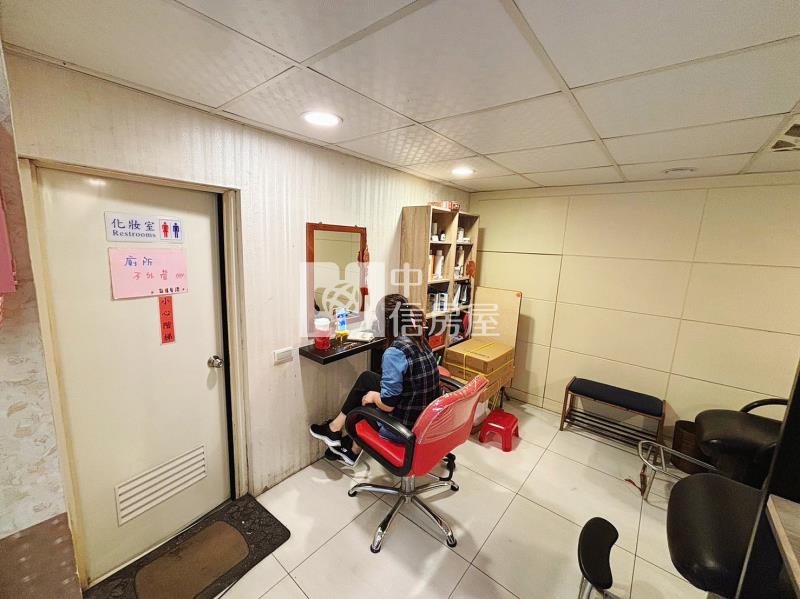 基隆-東信金店面房屋室內格局與周邊環境