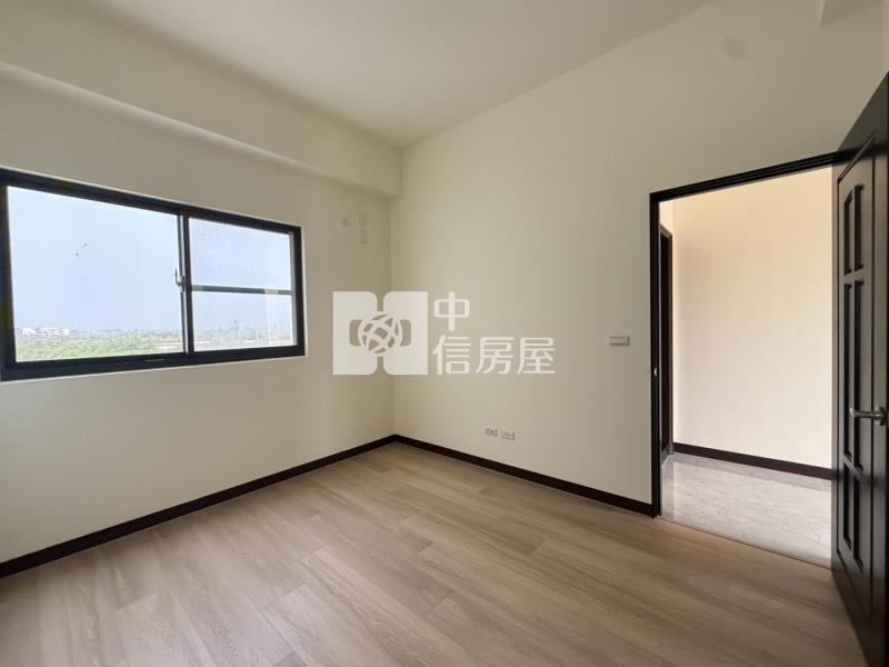 聖母臻藏電梯雙車墅+農地房屋室內格局與周邊環境