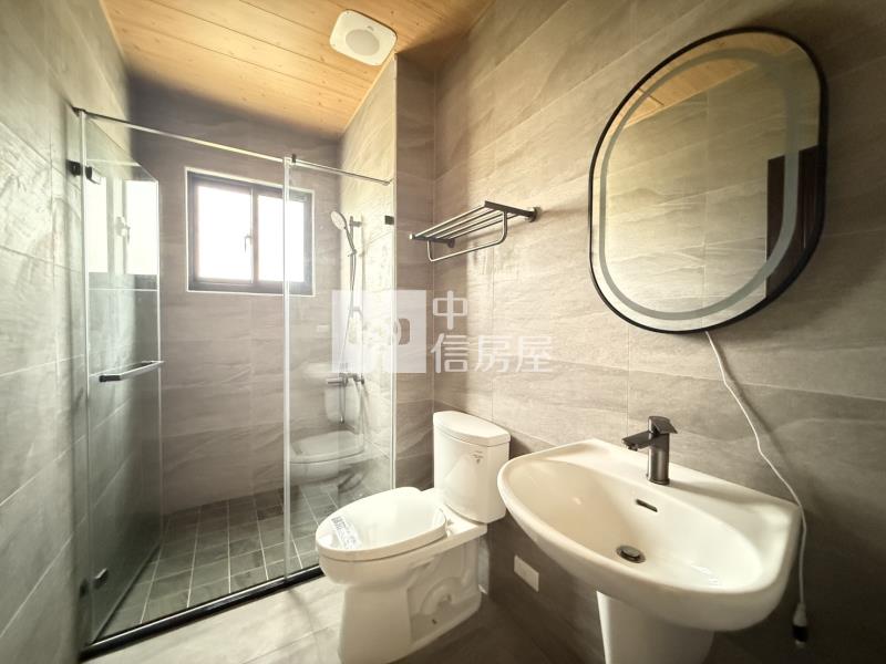 聖母臻藏電梯雙車墅+農地房屋室內格局與周邊環境