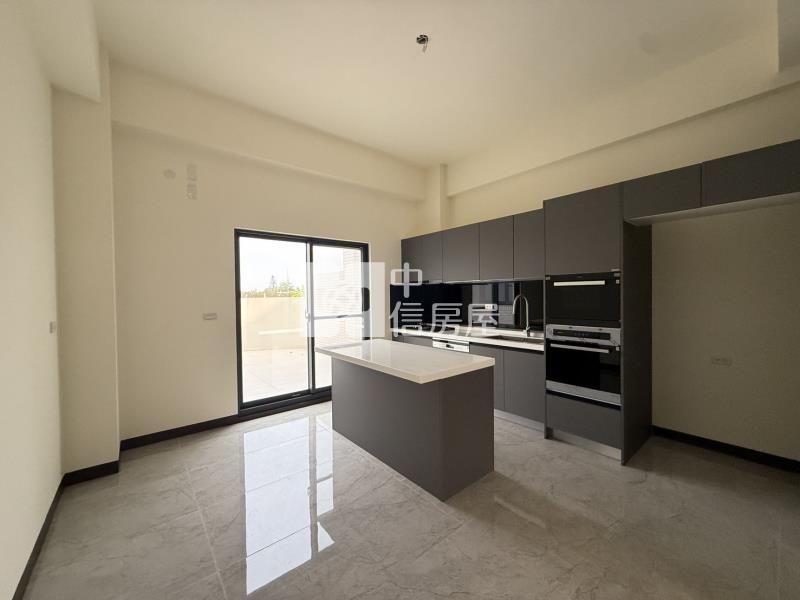 聖母臻藏電梯雙車墅+農地房屋室內格局與周邊環境