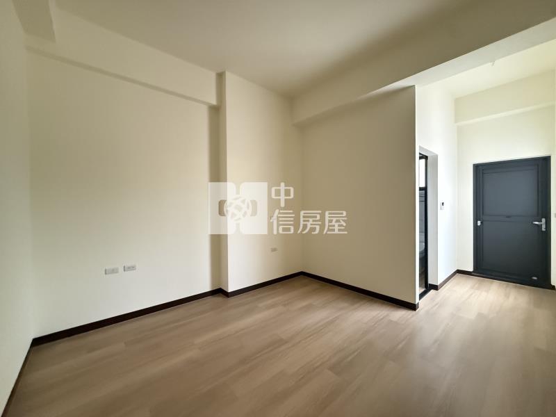 聖母臻藏電梯雙車墅+農地房屋室內格局與周邊環境