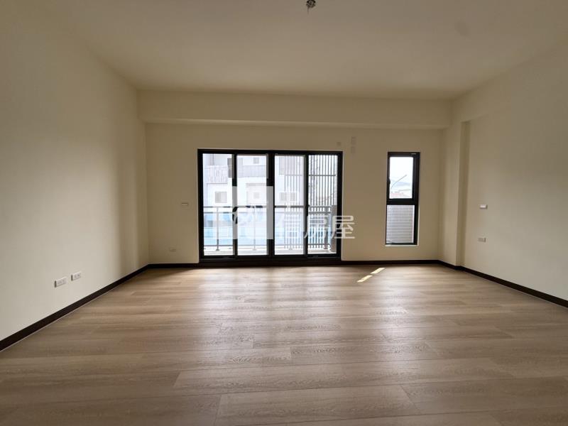 聖母臻藏電梯雙車墅+農地房屋室內格局與周邊環境