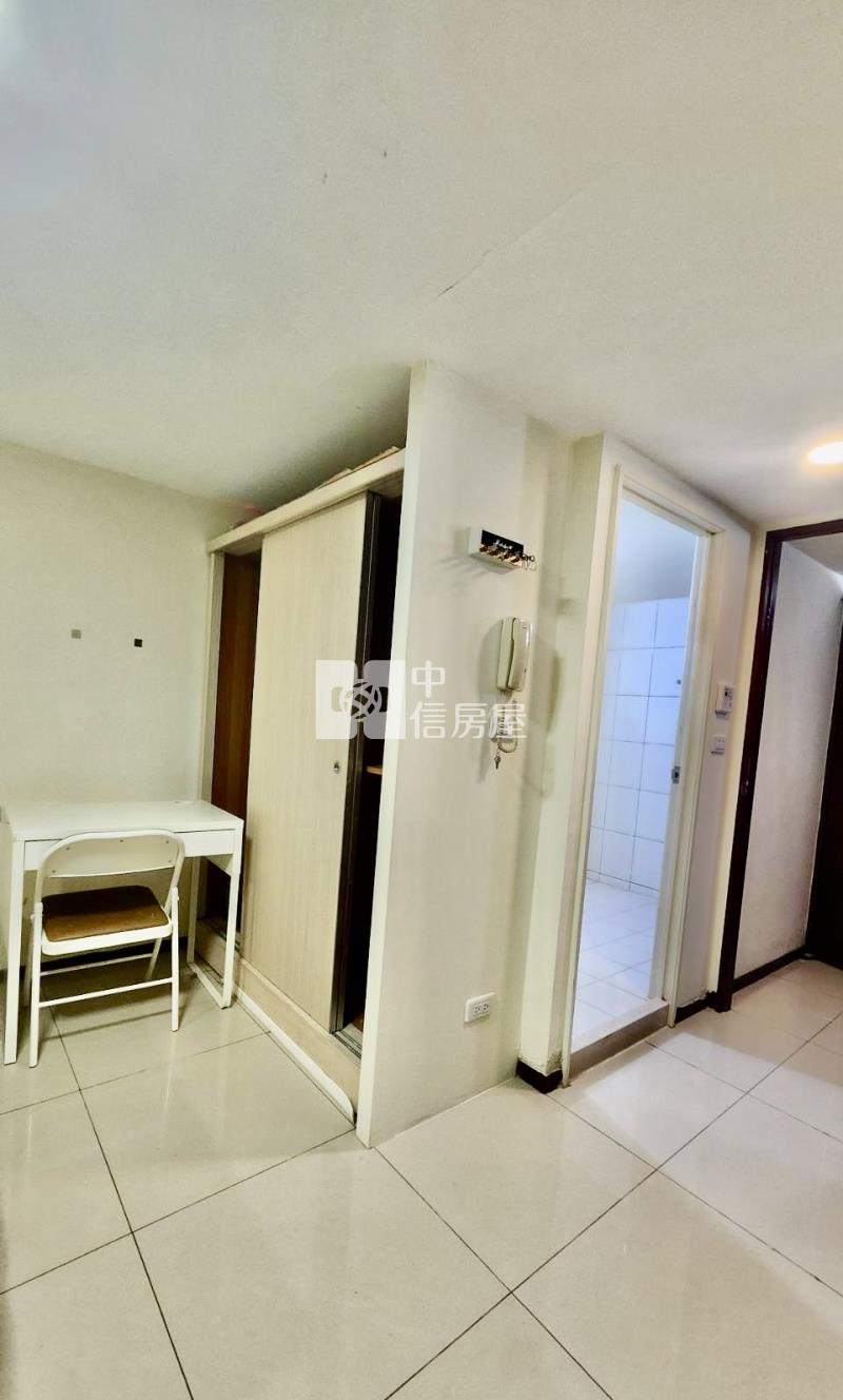 內壢漂亮電梯收租兩套房+平車房屋室內格局與周邊環境