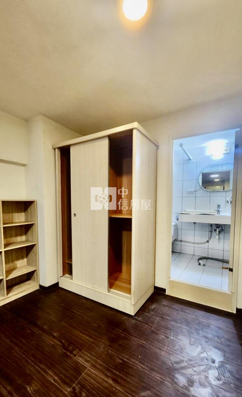 內壢漂亮電梯收租兩套房+平車房屋室內格局與周邊環境