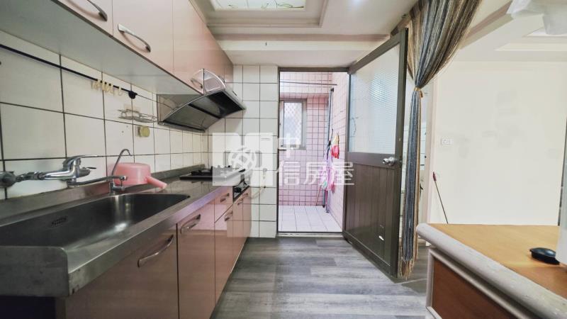 現代生活家美3房車房屋室內格局與周邊環境