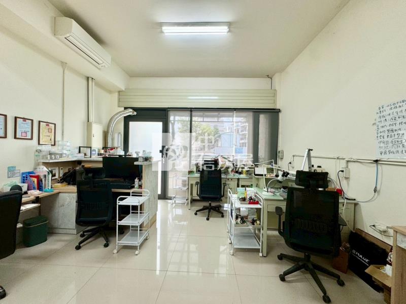 奧林匹克莊園臨路朝南店墅房屋室內格局與周邊環境