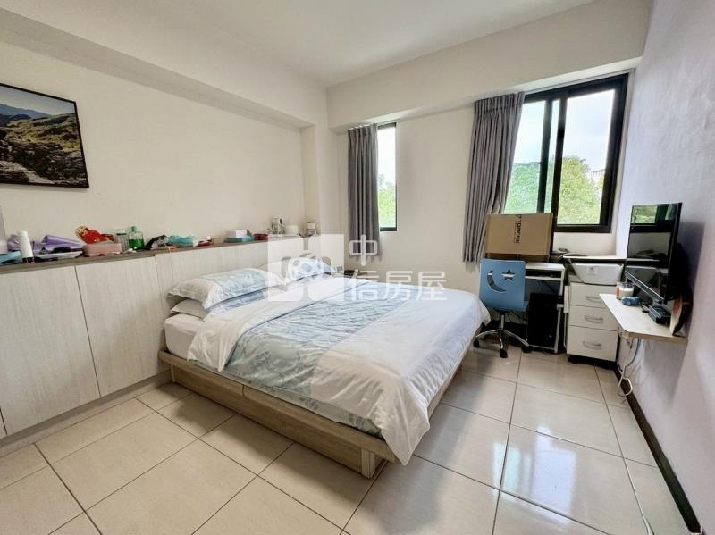 奧林匹克莊園臨路朝南店墅房屋室內格局與周邊環境