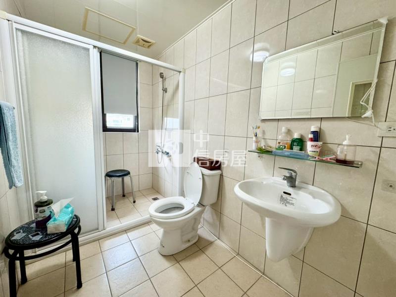 奧林匹克莊園臨路朝南店墅房屋室內格局與周邊環境