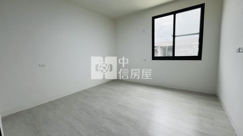 屏東市整新車庫透天房屋室內格局與周邊環境