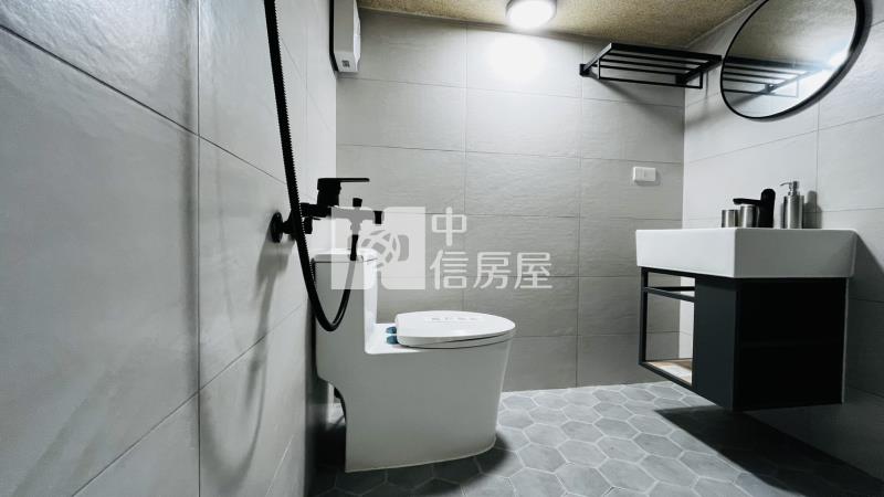 屏東市整新車庫透天房屋室內格局與周邊環境