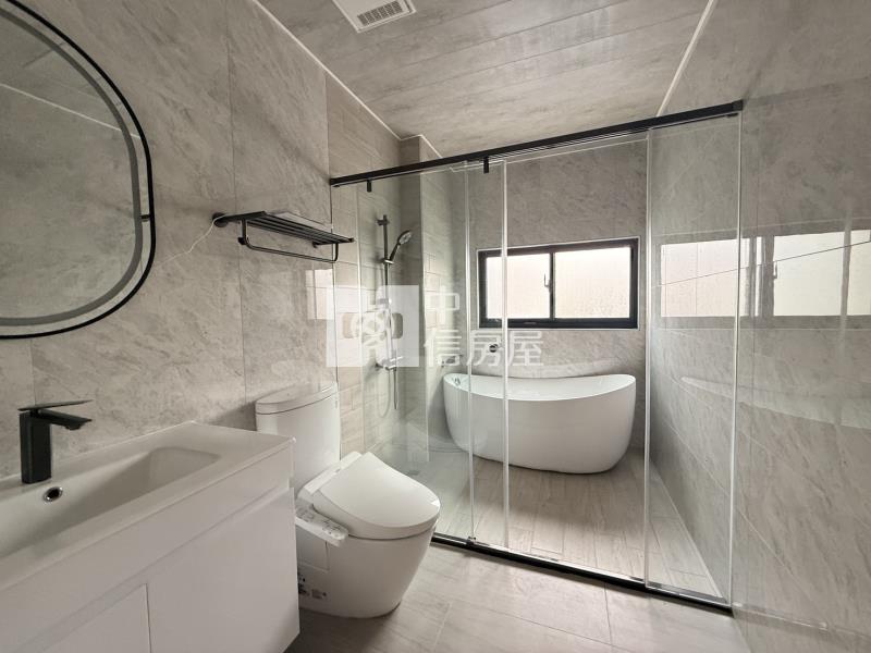 土城田園邊間四車電梯墅房屋室內格局與周邊環境