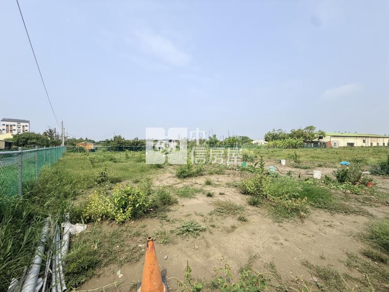 土城田園邊間四車電梯墅房屋室內格局與周邊環境