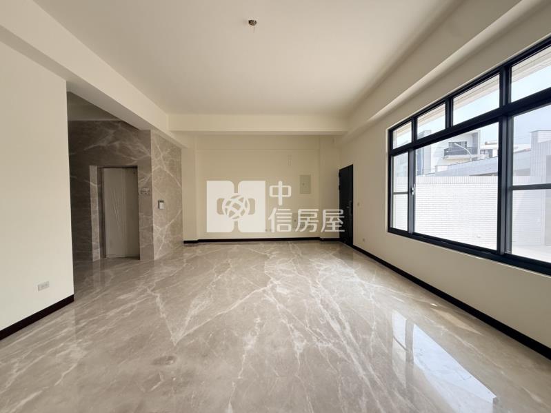 土城田園邊間四車電梯墅房屋室內格局與周邊環境