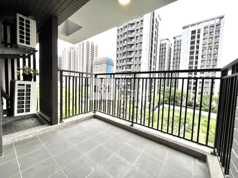 總太織築三房平車房屋室內格局與周邊環境