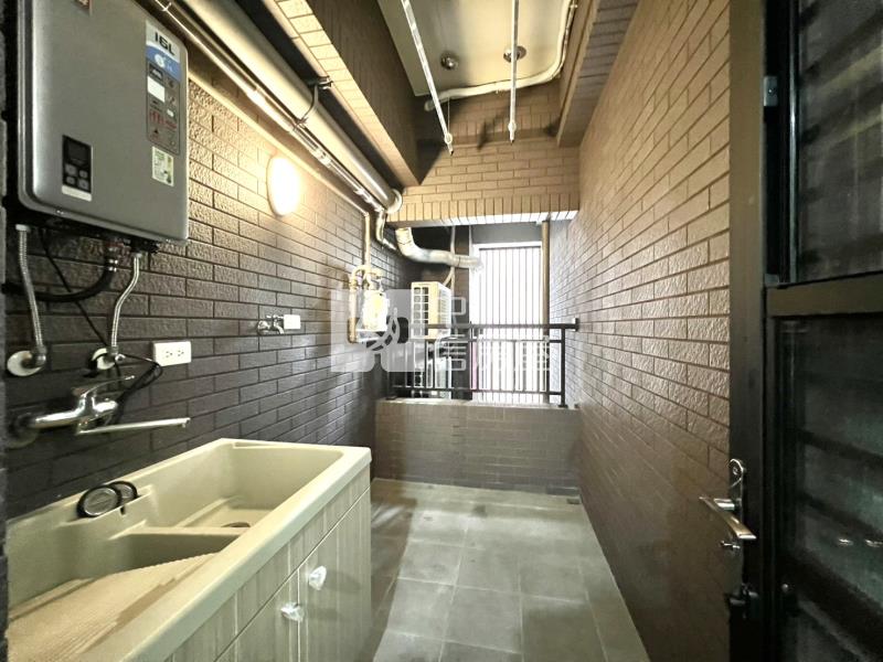 總太織築三房平車房屋室內格局與周邊環境