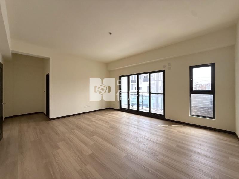 土城四車電梯傳世墅+農地房屋室內格局與周邊環境