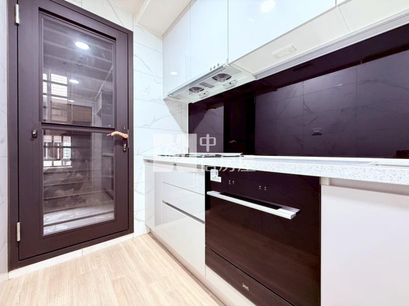 獨家!勝美琚兩房平車高樓採光戶房屋室內格局與周邊環境