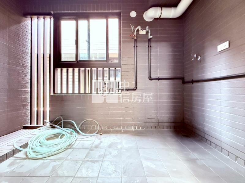 獨家!勝美琚兩房平車高樓採光戶房屋室內格局與周邊環境