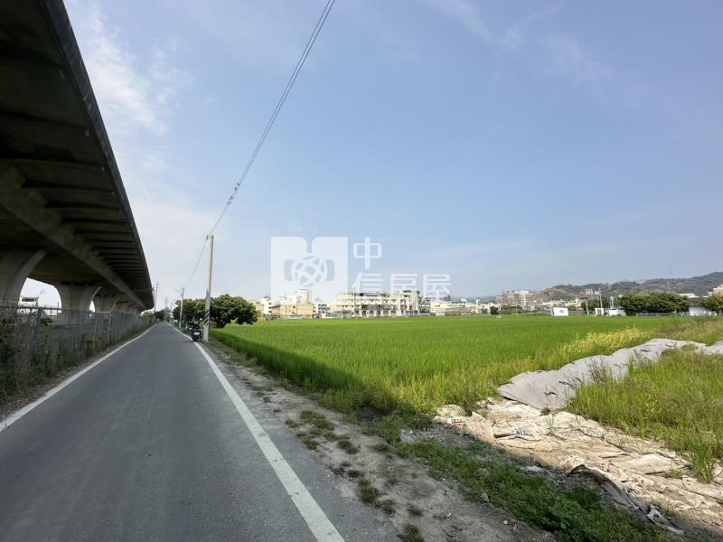 霧峰快速道路旁臨路農地房屋室內格局與周邊環境