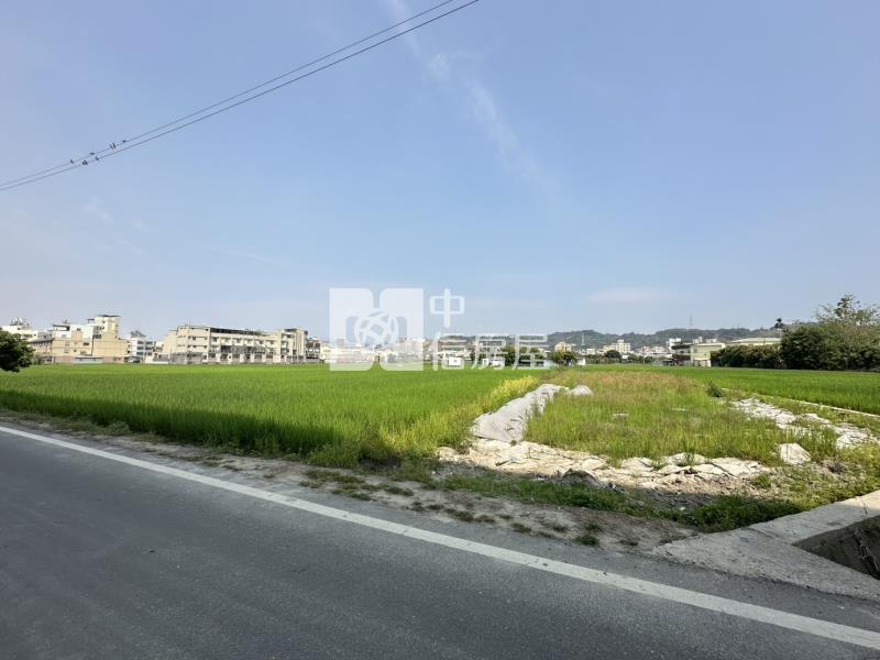 霧峰快速道路旁臨路農地房屋室內格局與周邊環境