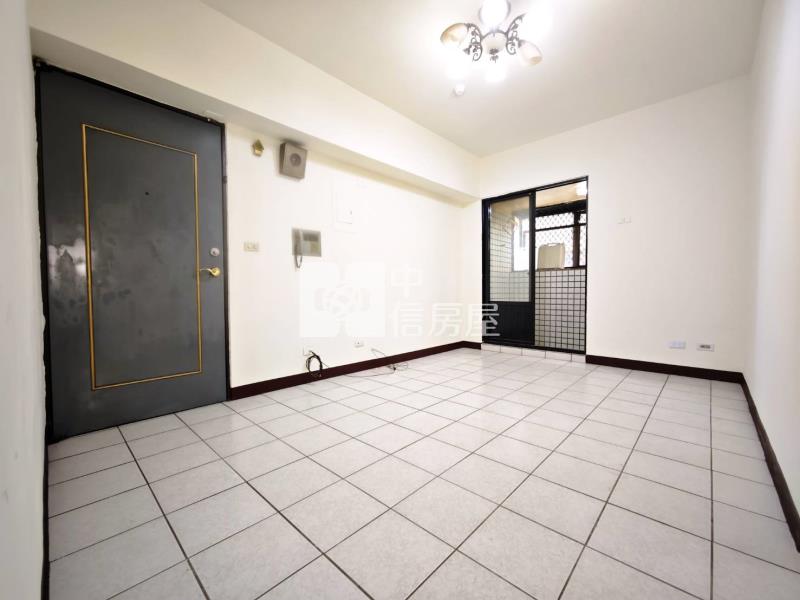 太平樹孝商圈低總價三房+休旅車位房屋室內格局與周邊環境