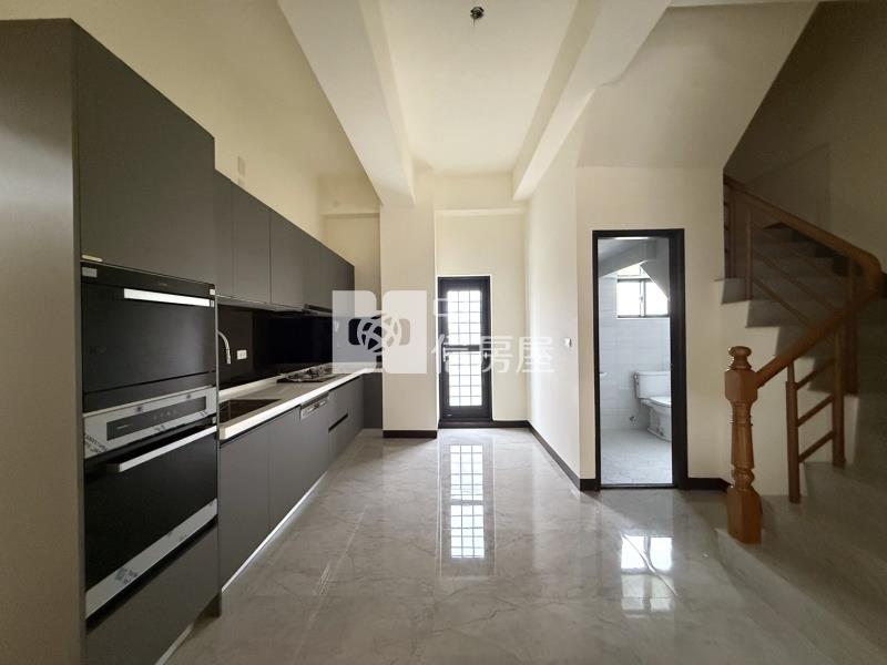 安南藏富田園車墅房屋室內格局與周邊環境