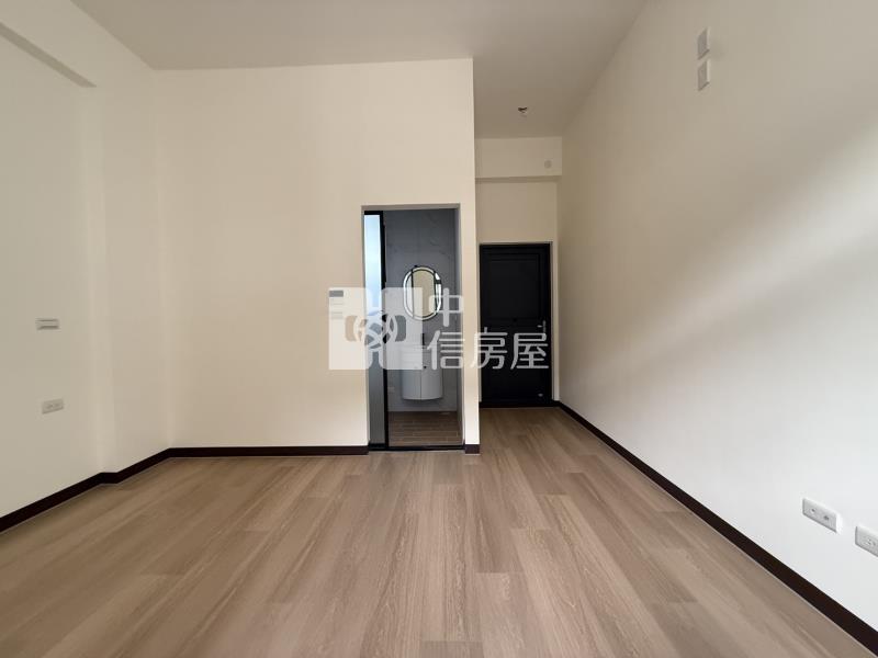 安南藏富田園車墅房屋室內格局與周邊環境