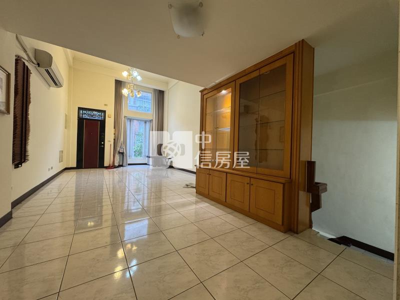 環中商圈雙車別墅房屋室內格局與周邊環境