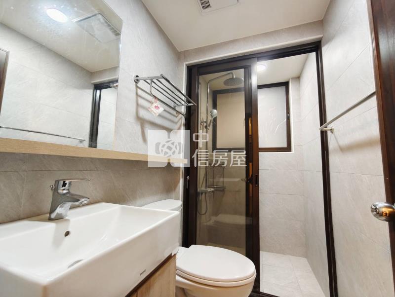 草漯重劃區稀有雙衛浴2房車(6年屋)房屋室內格局與周邊環境