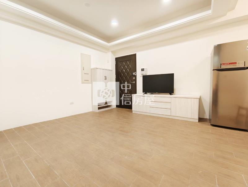 草漯重劃區稀有雙衛浴2房車(6年屋)房屋室內格局與周邊環境