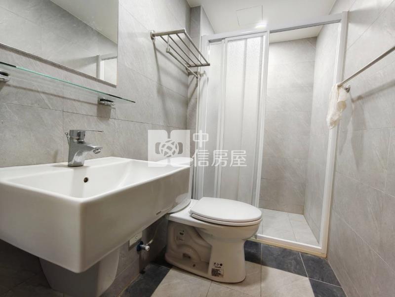 草漯重劃區稀有雙衛浴2房車(6年屋)房屋室內格局與周邊環境