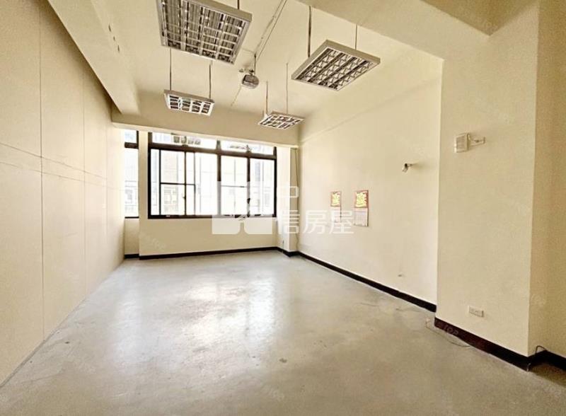 五楊科技園區獨棟乙工挑高電梯廠房房屋室內格局與周邊環境