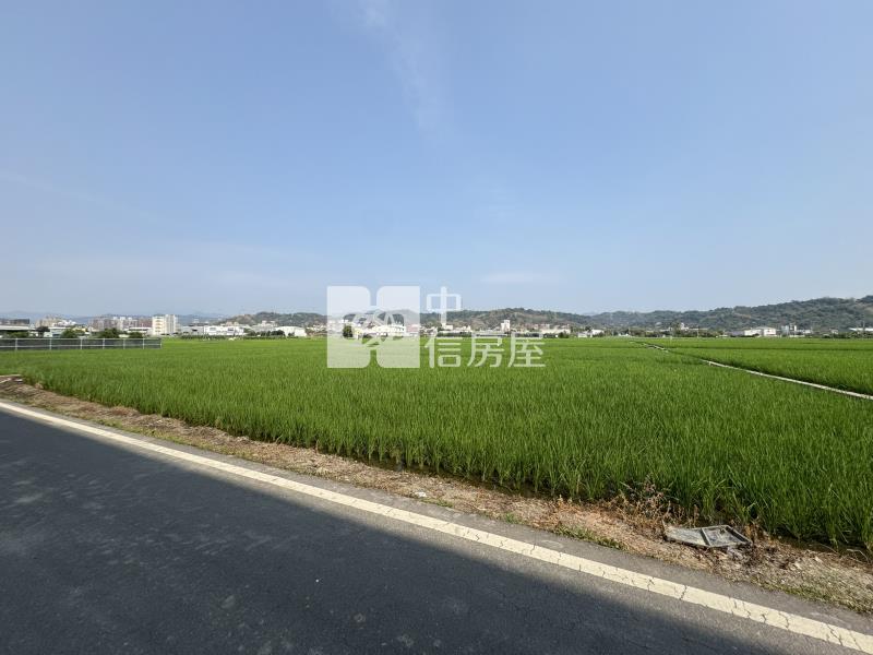 霧峰快速道路旁大坪數臨路農地房屋室內格局與周邊環境