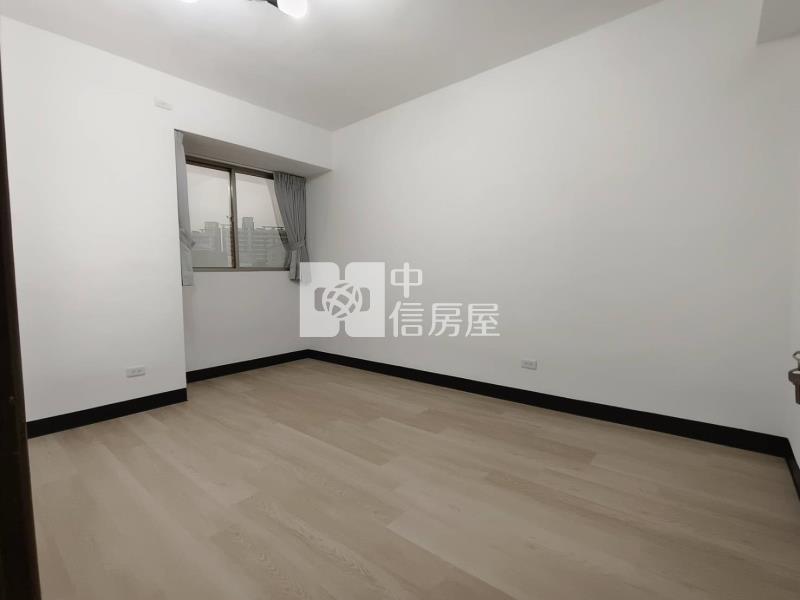 5Y32新格名宮華廈房屋室內格局與周邊環境