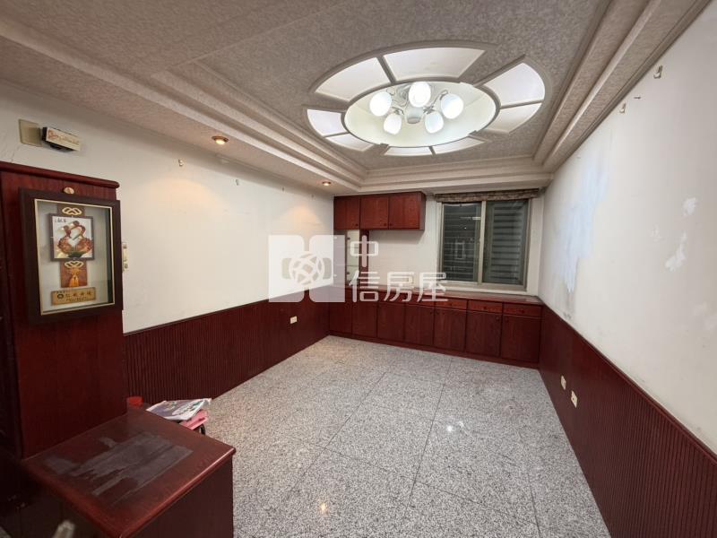 安平五期美寓-電梯3房B1平車房屋室內格局與周邊環境