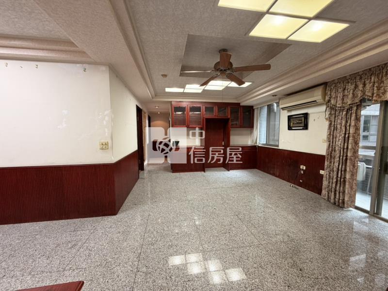 安平五期美寓-電梯3房B1平車房屋室內格局與周邊環境