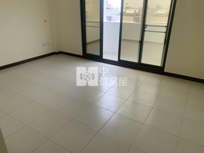 湖內全新面寬車墅房屋室內格局與周邊環境