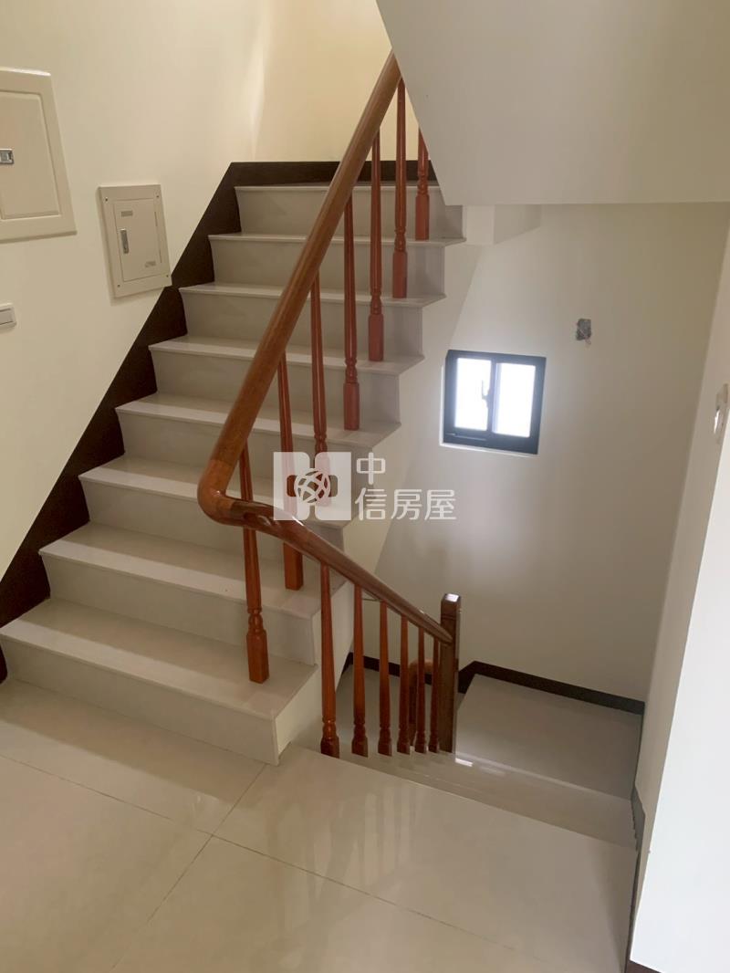 湖內全新面寬車墅房屋室內格局與周邊環境