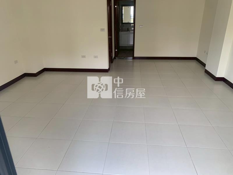 湖內全新面寬車墅房屋室內格局與周邊環境