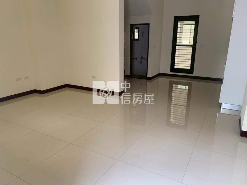 湖內全新面寬車墅房屋室內格局與周邊環境