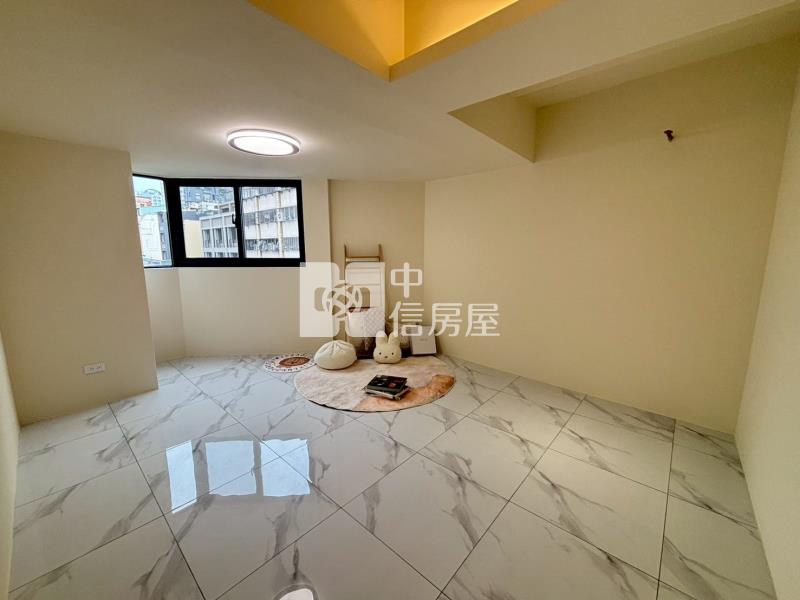 美術館旁全新整理漂亮三房附車位房屋室內格局與周邊環境